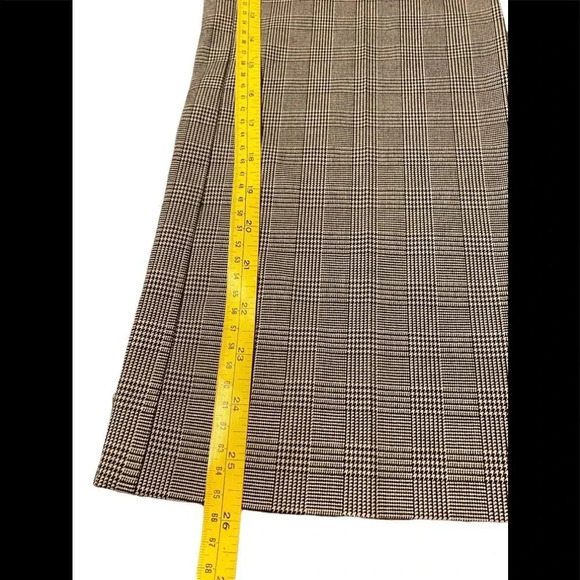 Anthropologie The Essential Flare Trouser - Picture 9 of 10